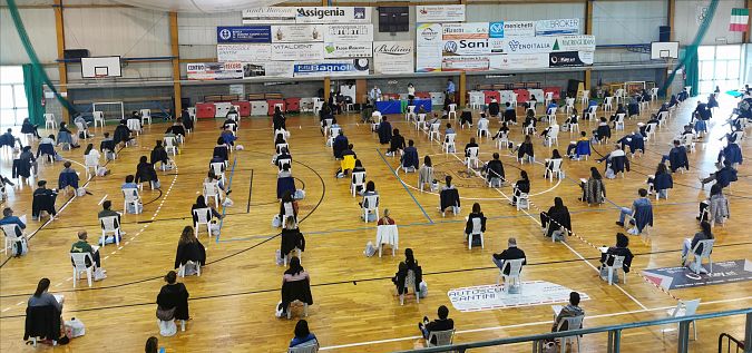 Distanziamento sociale garantito nel palazzetto dello sport